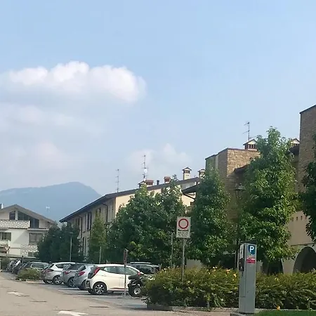 Italian - Maison Turquoise Du * Predore